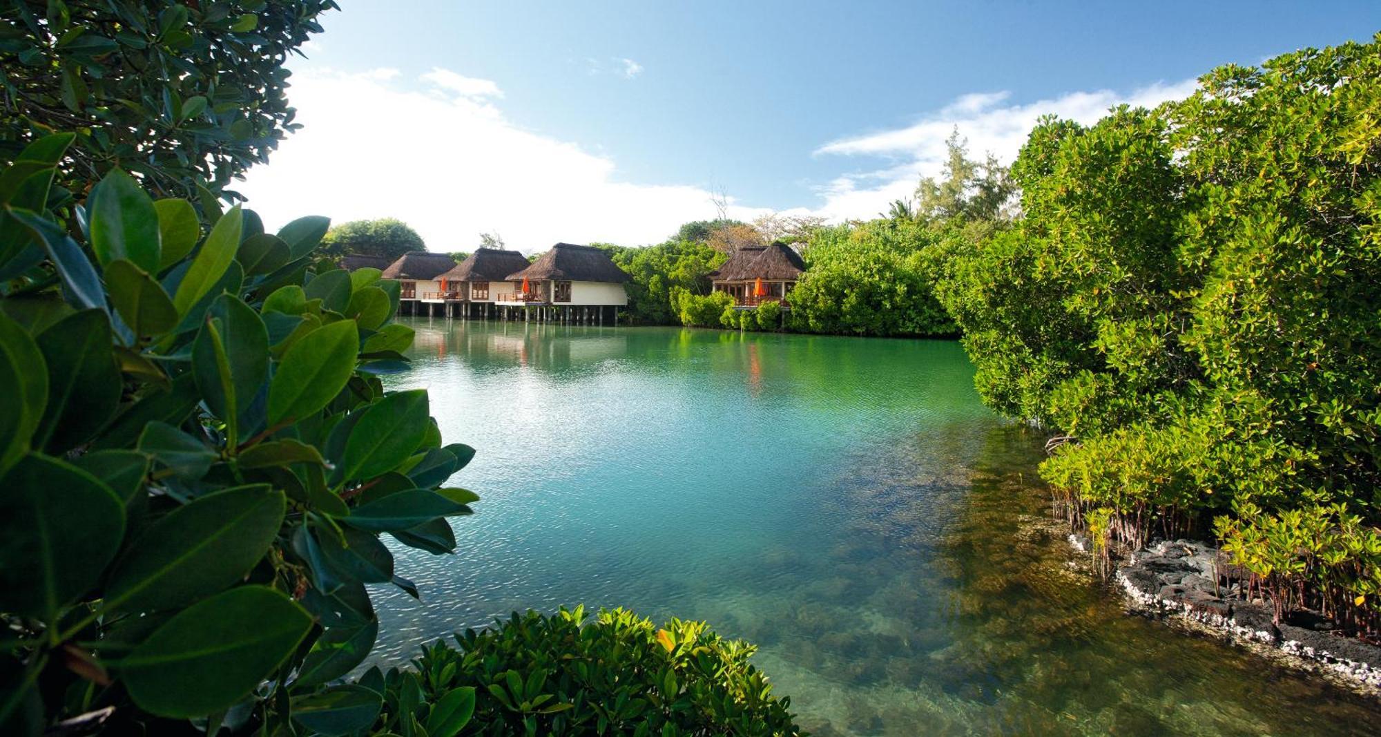 Constance Prince Maurice Poste de Flacq Exterior foto The lagoon at the resort